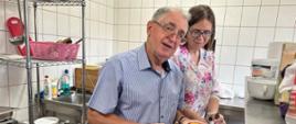 Uczestnicy w kuchni