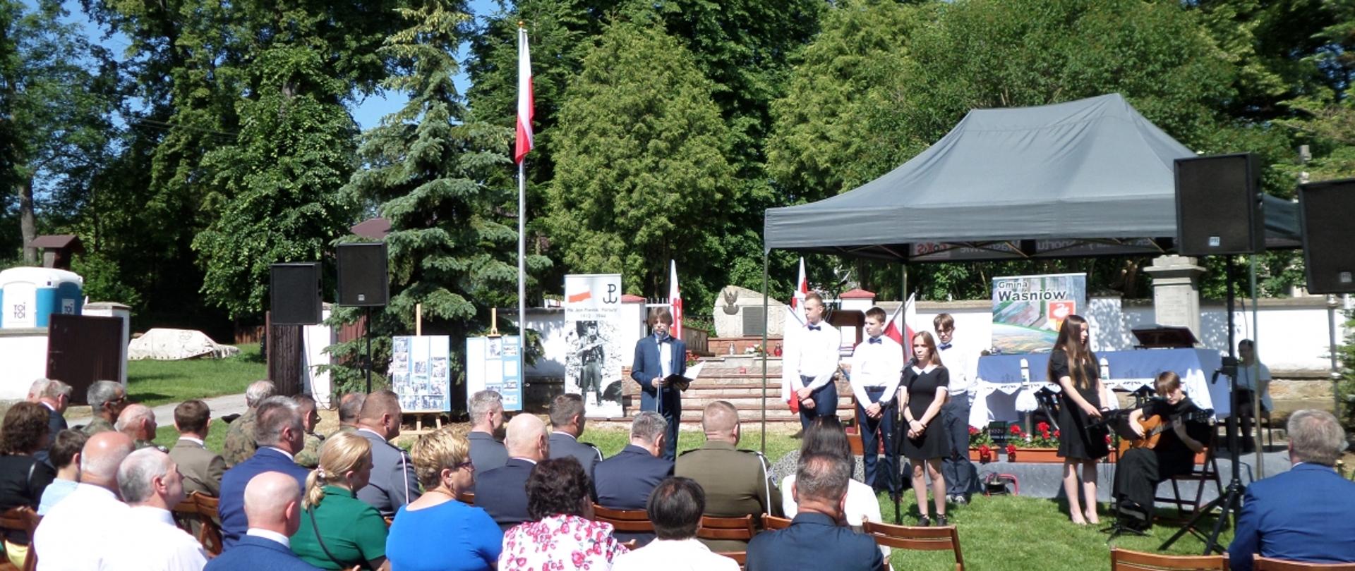 Uroczystości patriotyczne w Mominie