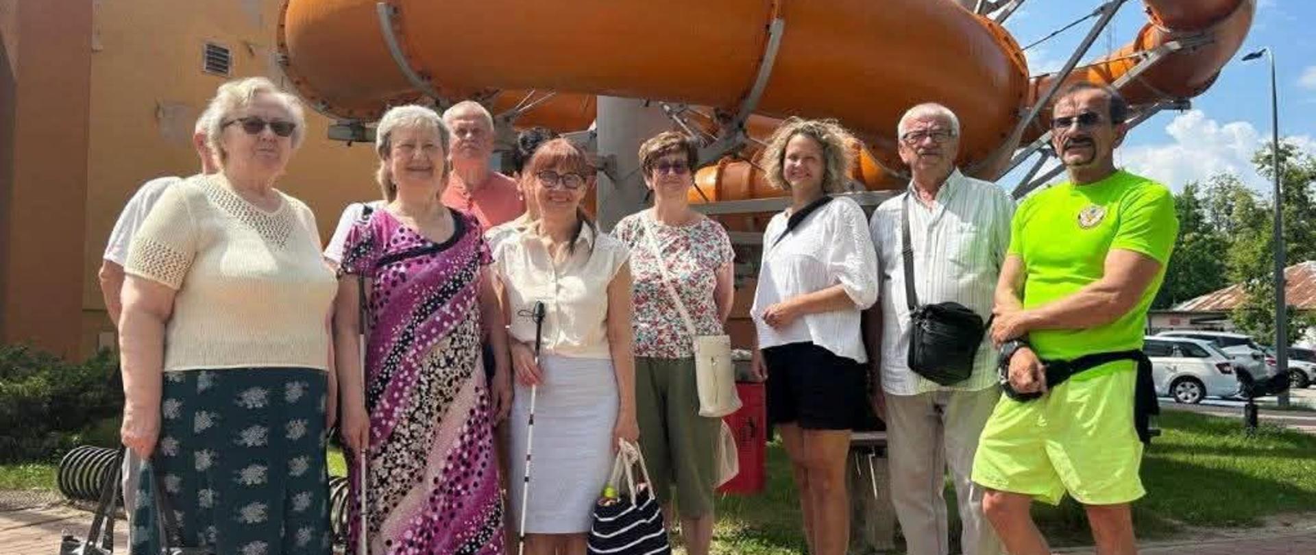 Członkowie Koła pozują do zdjęcia
