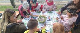 Zabawy i animacje przy stoiskach służb mundurowych