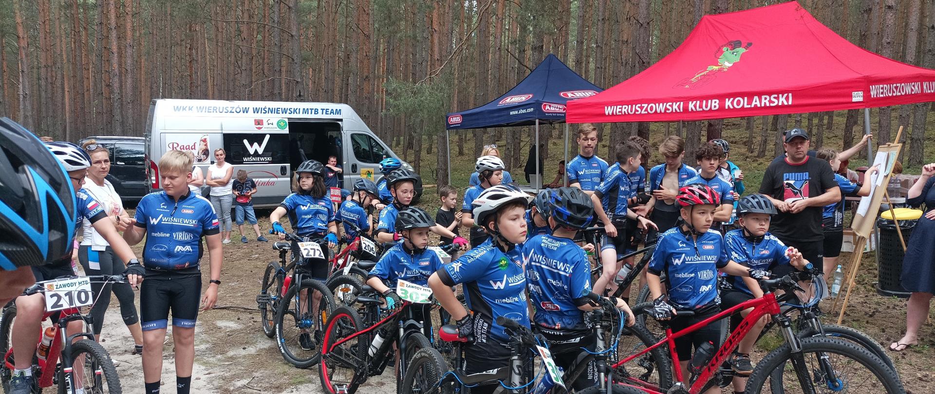 udział w zawodach MTB