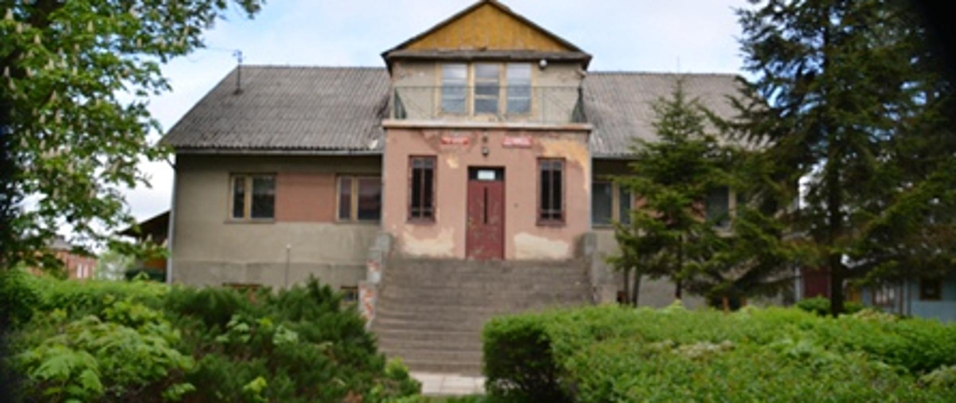 Na zdjęciu widac stary Dworek