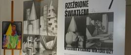 Zdjęcie wystawy rysunków 