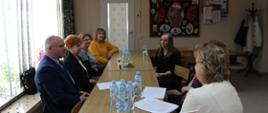Uczestnicy spotkania w trakcie posiedzenia