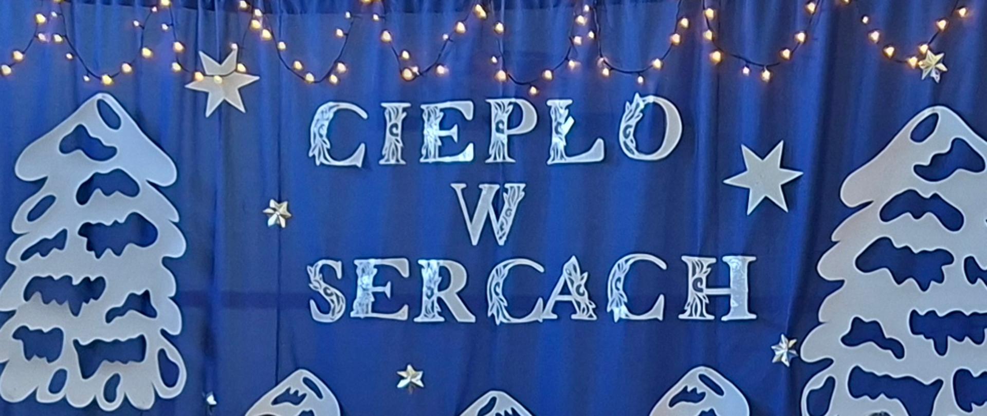 Występ naszych uczniów podczas świątecznego przedstawienia „Ciepło w sercach”