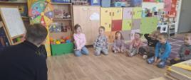 Bibliotekarze z Gminnej Biblioteki Publicznej w Pokrzywnicy w naszym przedszkolu.