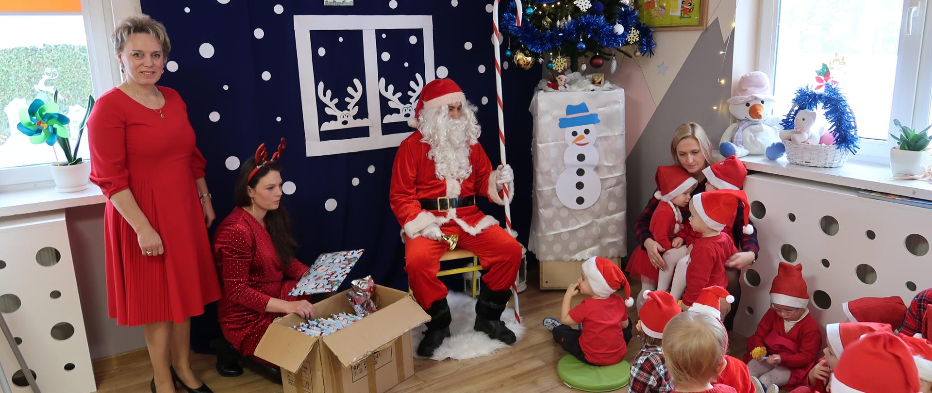 Mikołajki w Klubie Dziecięcym ,,Miś Uszatek"