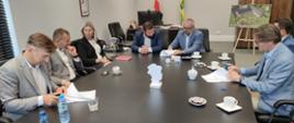 Najkorzystniejszą ofertę, w świetle kryteriów oceny ofert określonych w SIWZ, złożyło konsorcjum spółek z o.o. Novdom i MPJ