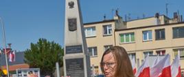 Rys Historyczny czyta Dyrektor Zespołu Oświatowego w Mordach - Alina Wołosz