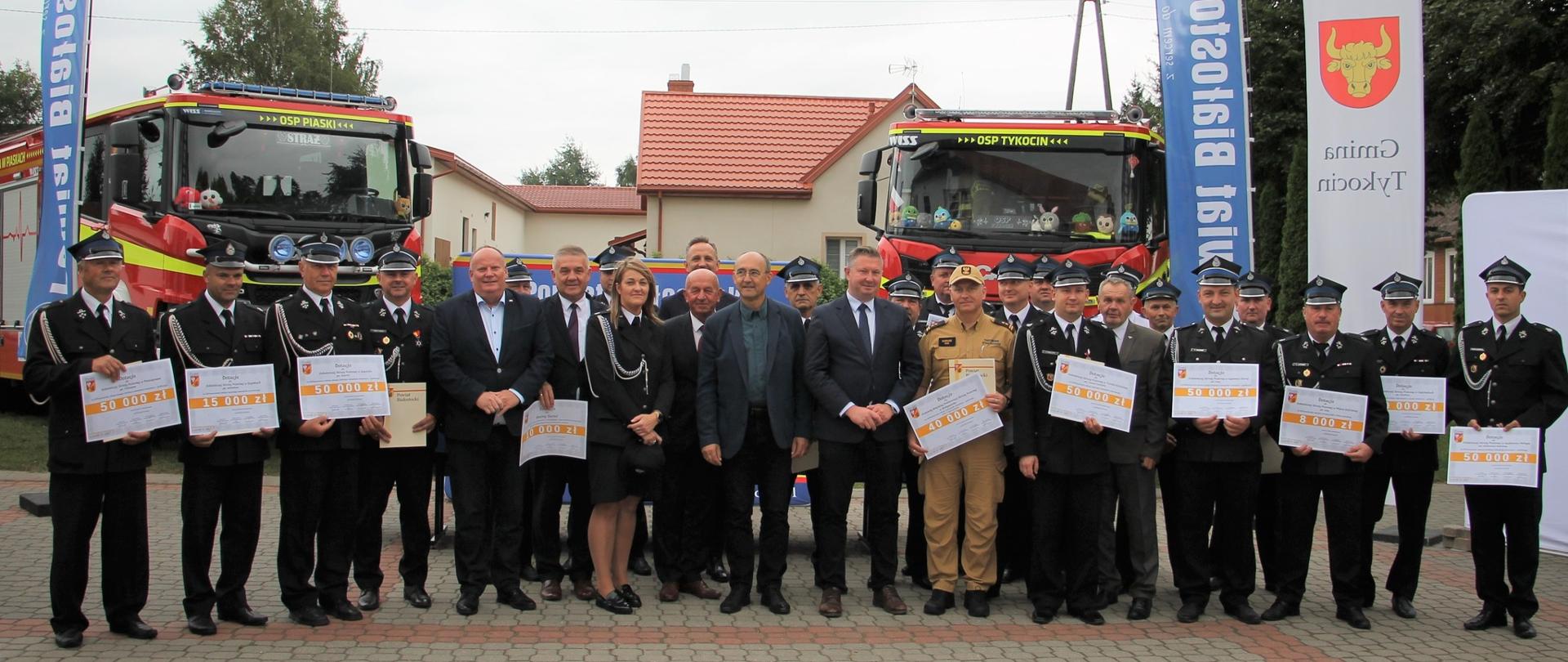 zdjęcie grupowe