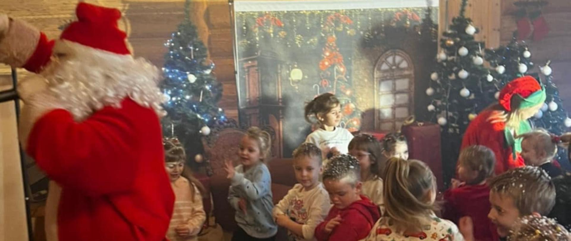 Zabawa i sztuczny śnieg