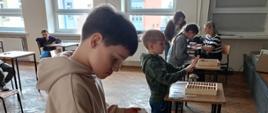 Szkolna liga tabliczki mnożenia dla klas drugich i trzecich. 