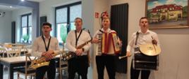 Orkiestra "Tymbarski Ton" podczas uroczystości