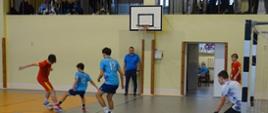 Zawodnicy w trakcie gry