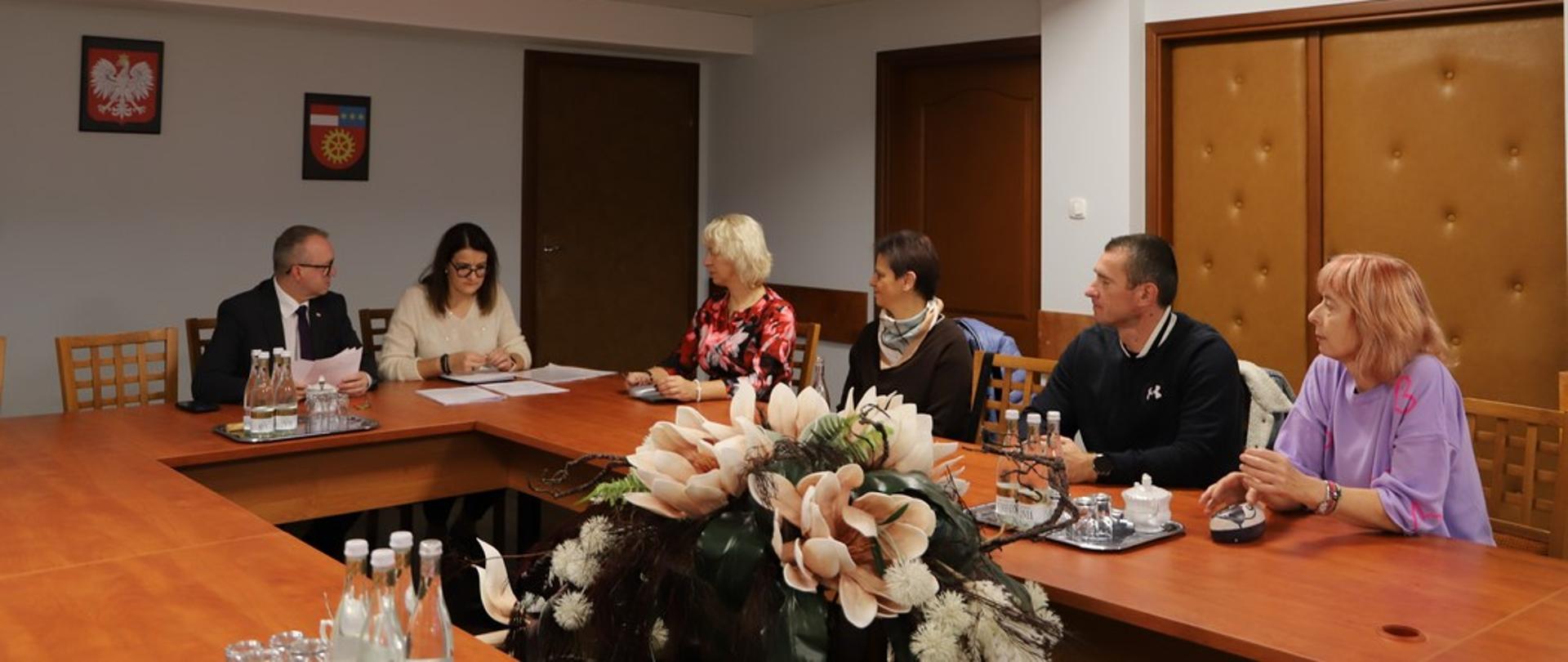 Powiat Konecki docenił swoich nauczycieli