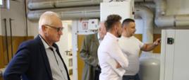 Sprawdzanie pompy ciepła i bezpieczników