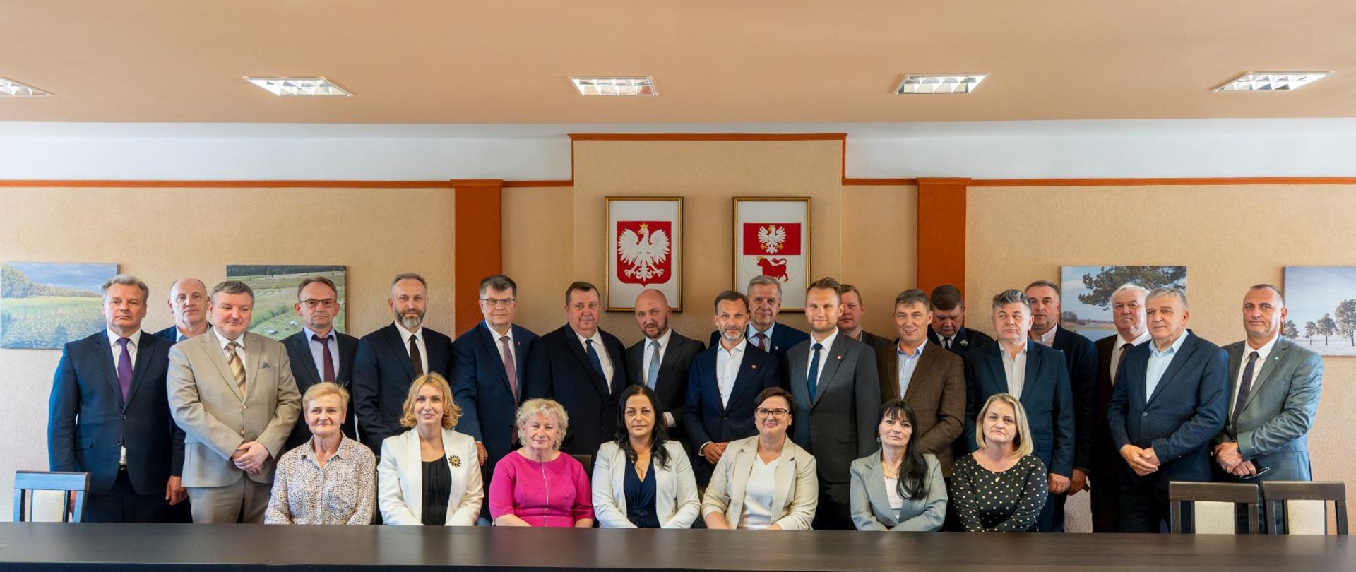 Spotkanie władz wojewódzkich i samorządowych w Starostwie Powiatowym w Bielsku Podlaskim poświęcone rozwojowi biznesu i turystyki