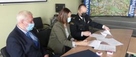 podpisanie porozumienia pomiędzy Zespołem Szkół Budowlanych a Komendą Powiatową Państwowej Straży Pożarnej w Jaśle