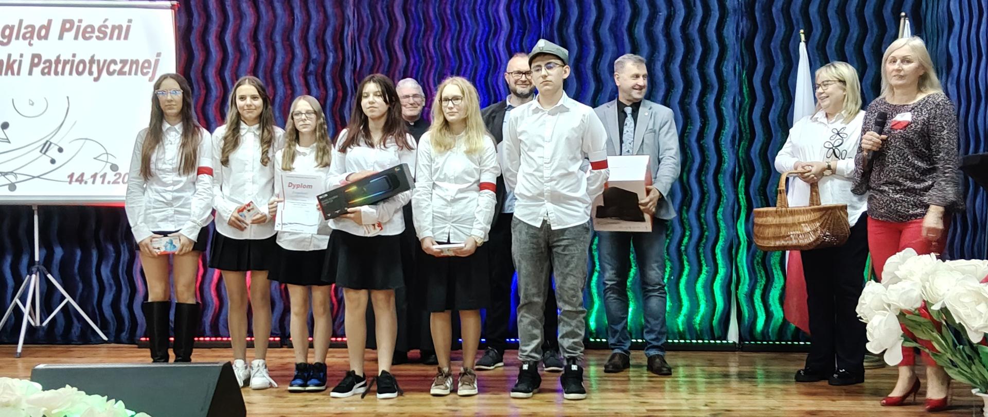 PRZEGLĄD PIOSENKI I PIEŚNI PATRIOTYCZNEJ