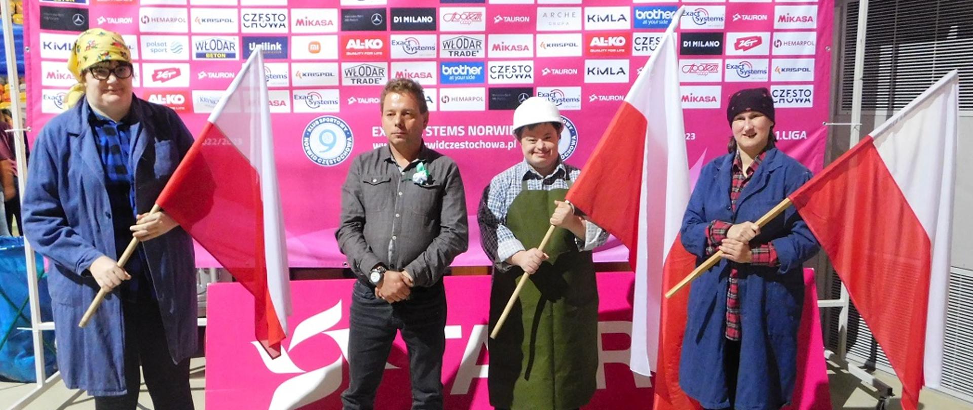 III Ogólnopolski Festiwal Piosenki Podwórkowej z udziałem uczestników PŚDS w Stąporkowie
