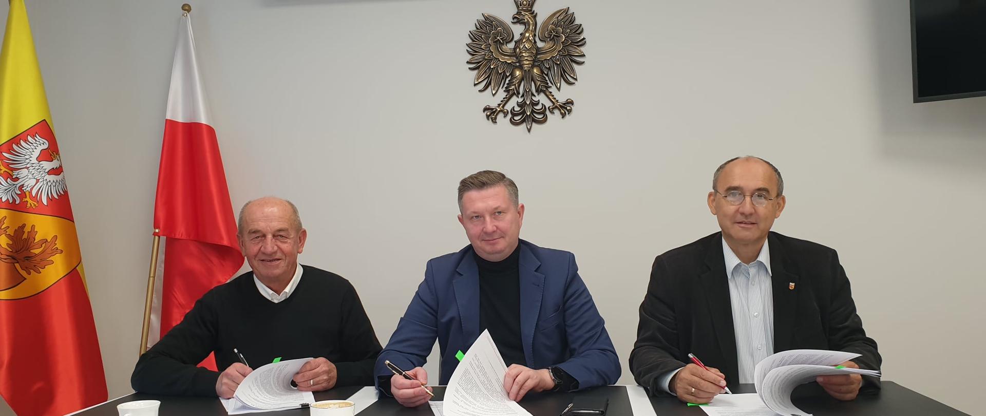 Umowy na likwidację barier architektonicznych
