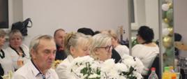 ZŁOTY JUBILEUSZ PAR MAŁŻEŃSKICH -Mieszkańcy przybyli na uroczystość 