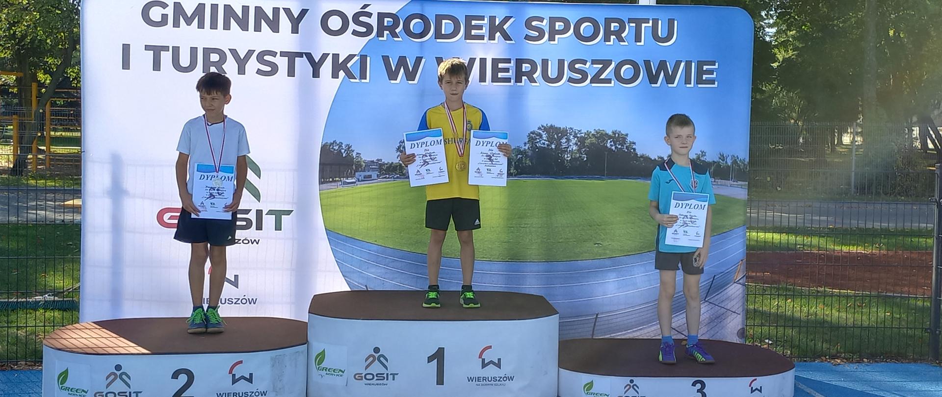Antek z brązowym medalem w biegu na 300m