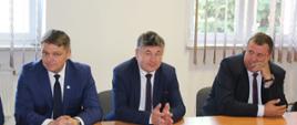 Samorządowcy uczestniczący w spotkaniu