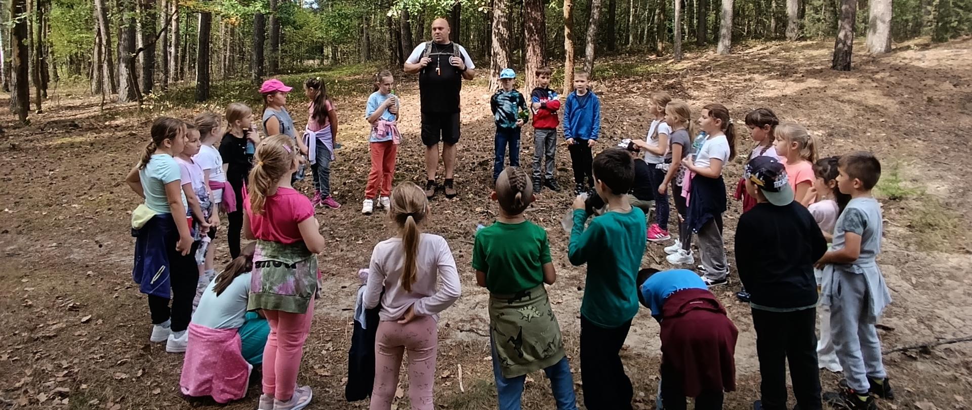 Słuchanie leśnych opowieści