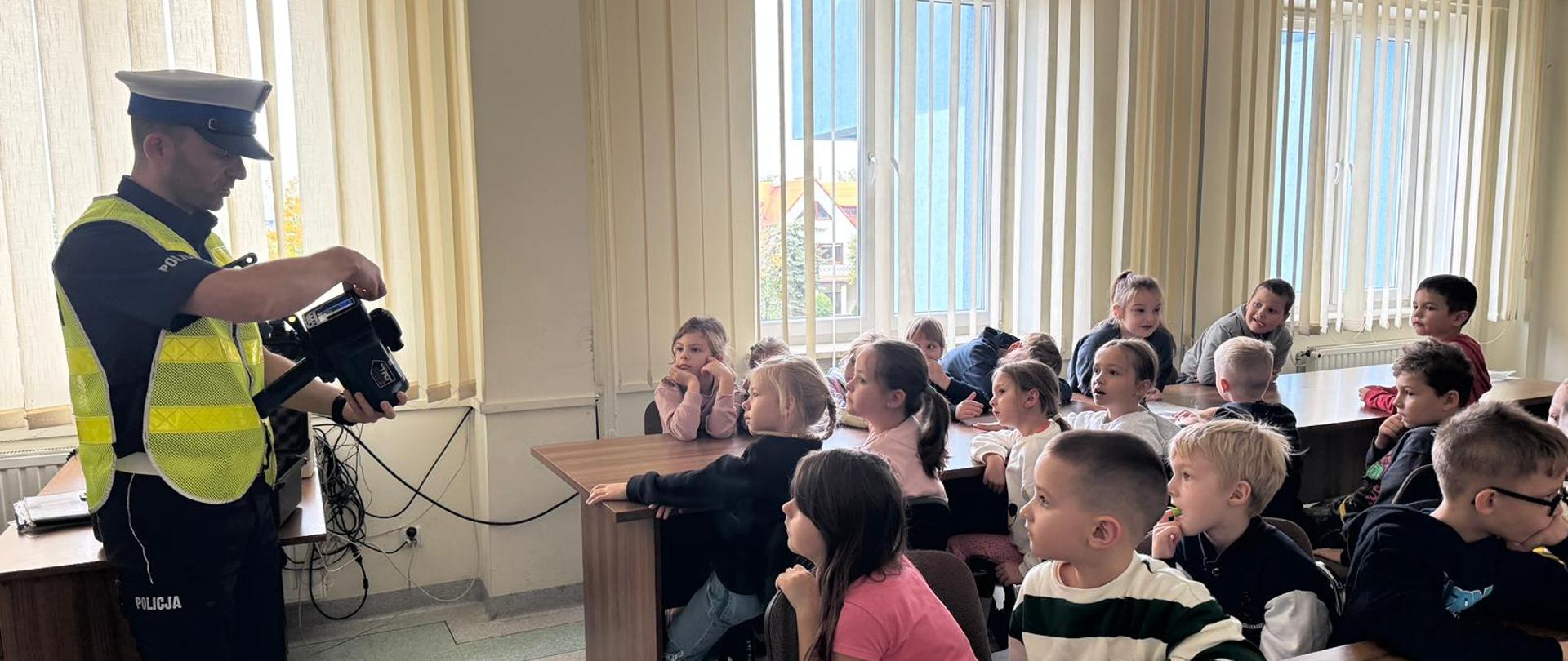 Wizyta klas 1a i 1b w Komendzie Miejskiej Policji w Siedlcach