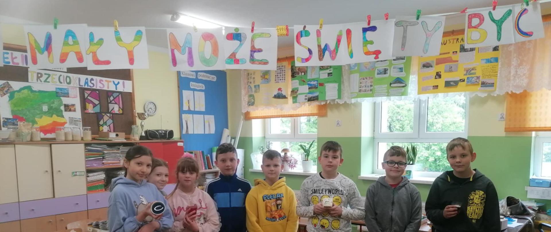 Akcja charytatywna "Taki duży, taki mały może świętym być" - Szkoła Podstawowa im. Jana Pawła II w Żarnowie