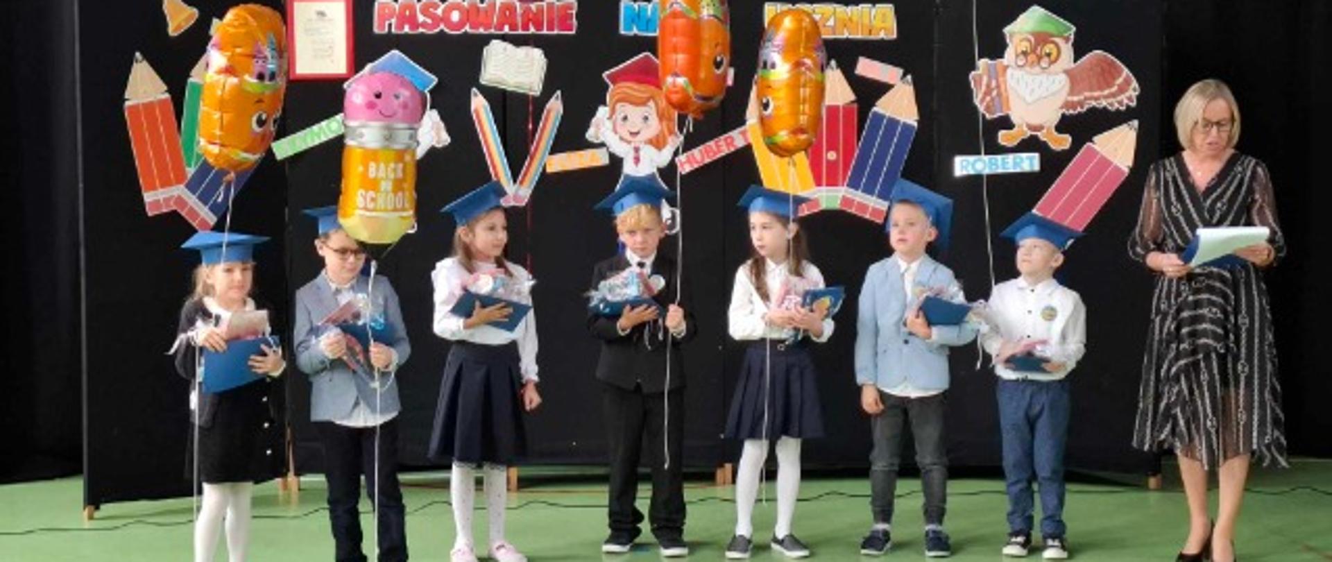 Klasa I wraz z rodzicami i nauczycielami