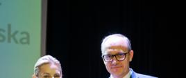 Spotkanie w ramach realizowanego przez Powiat Proszowicki Programu Priorytetowego „Bezpieczny Dom”, na zdjęciu Kierownik Zespołu ds. Promocji i Wydarzeń Wojewódzkiego Funduszu Ochrony Środowiska i Gospodarki Wodnej w Krakowie, Starosta Powiatu Proszowickioego
