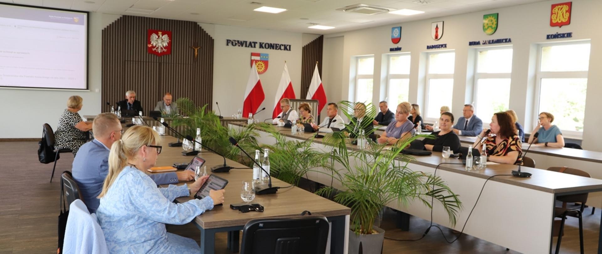 Decyzje i ważne zmiany kierownicze podczas XXXVIII Sesji Rady Powiatu