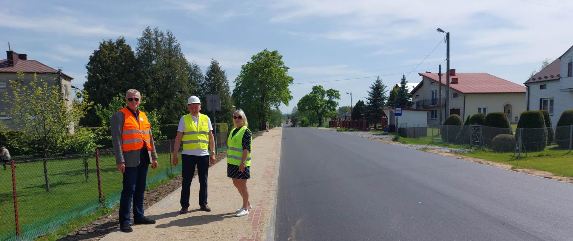 Dobiega końca przebudowa drogi powiatowej we Wróblowej