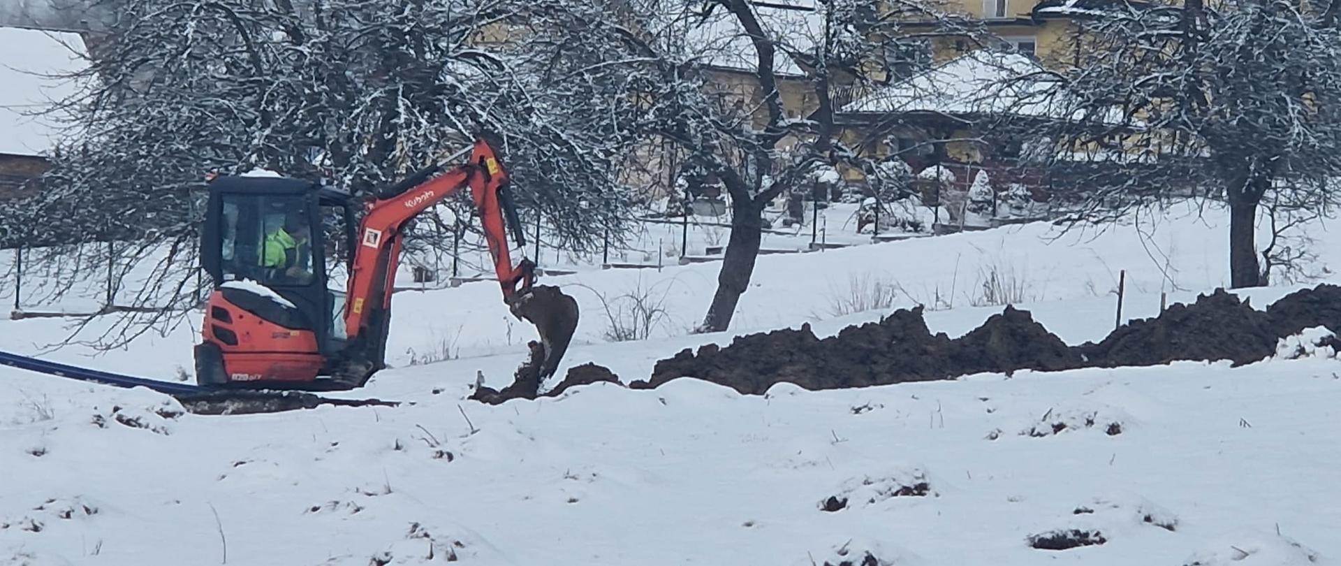 Roboty modernizacyjne sieci wodociągowej w miejscowości Zawadka
