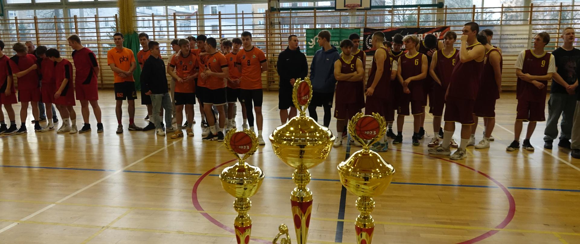 Powiatowy turniej koszykówki w Staszicu