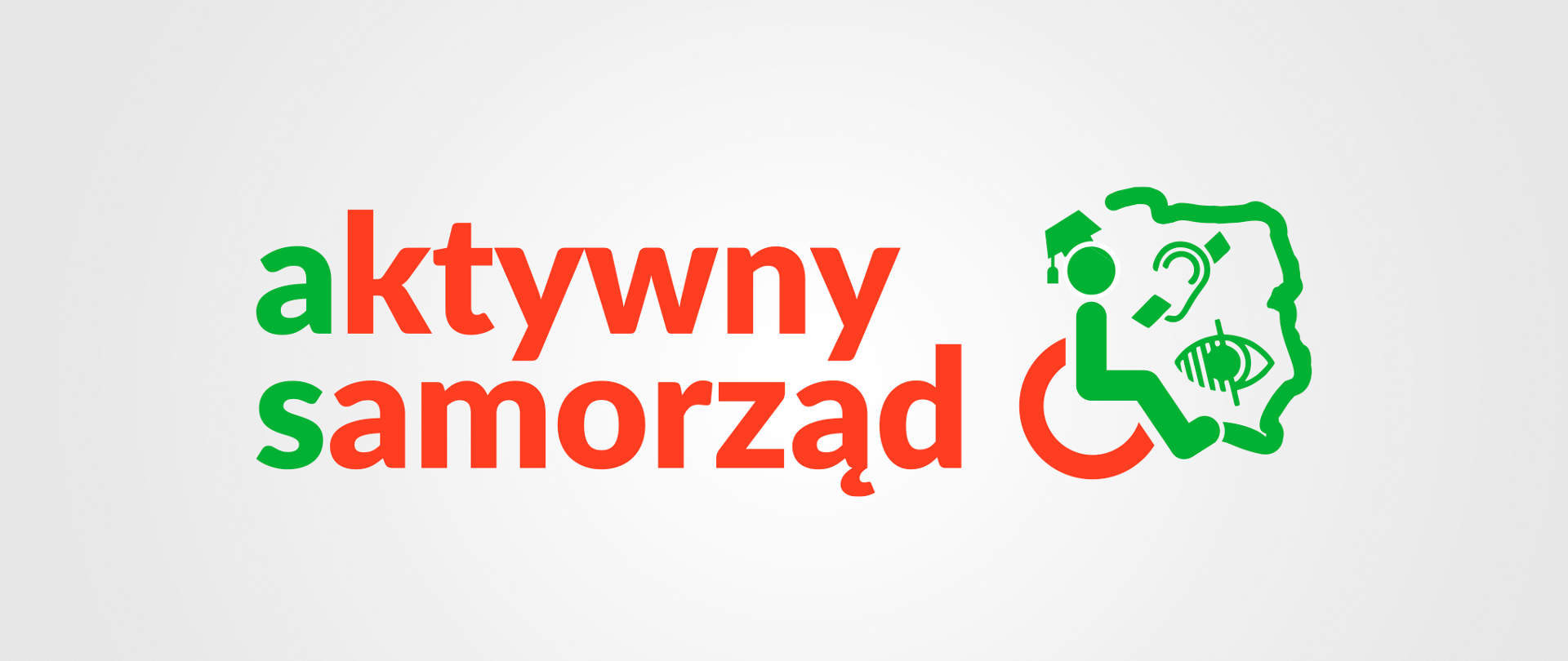 Pomarańczowy napis aktywny samorząd i zielony kontur Polski z ikoną osoby poruszającej się na wózku inwalidzkim