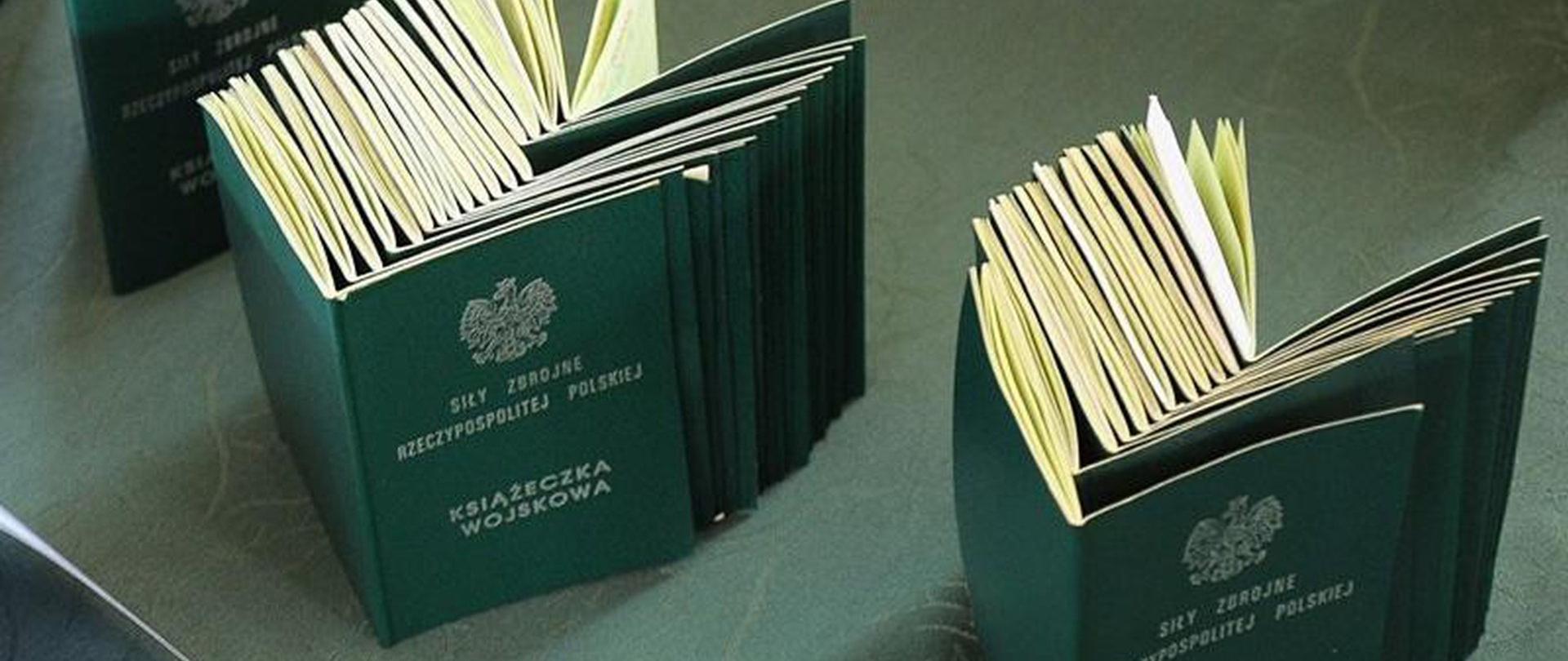 Książeczki wojskowe