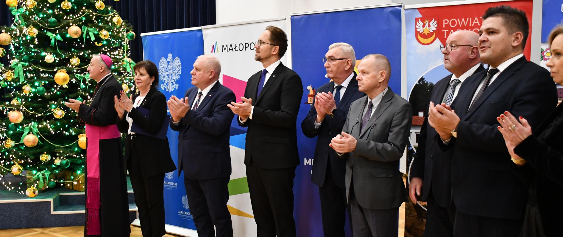 Przedstawiciele Powiatu Dąbrowskiego na Opłatku Subregionu Tarnowskiego