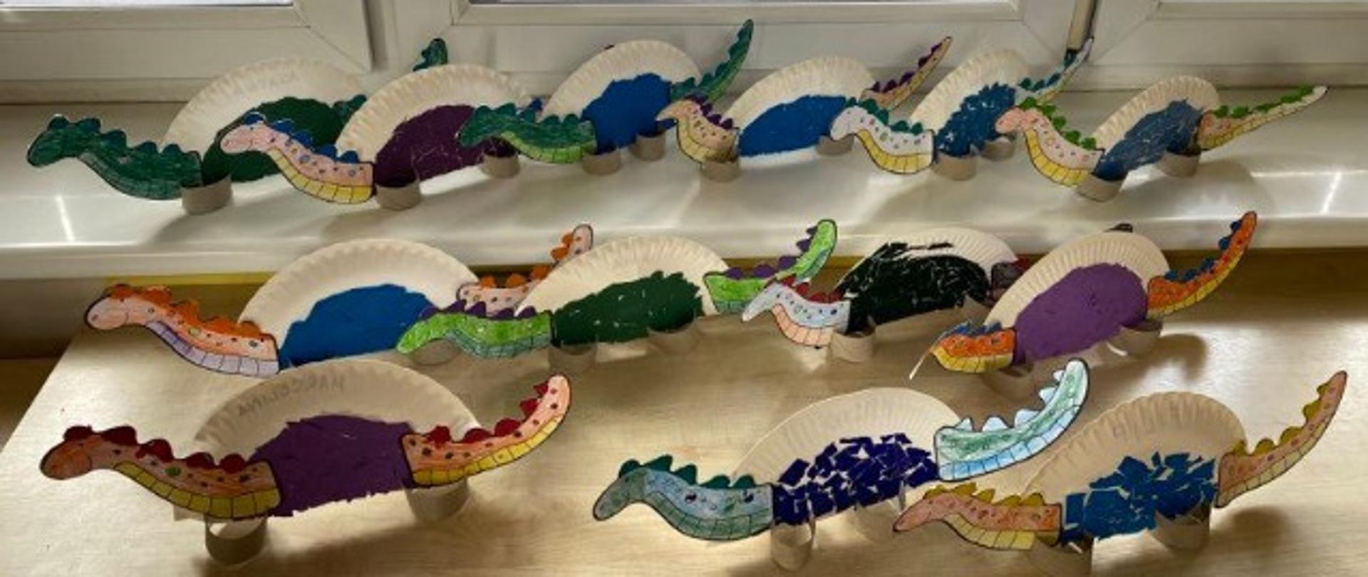DZIEŃ DINOZAURA-SŁONECZNIKI
