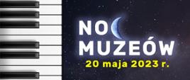 plakat w ciemnym kolorze, kolorowe litery, po lewej stronie klawisze fortepianu, zaproszenie na noc muzeum 