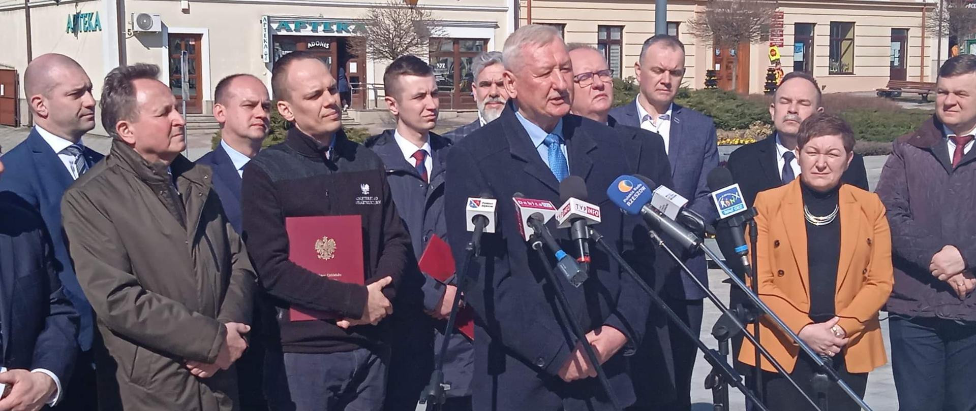Podpisanie umowy na koncepcje programową obwodnicy Pilzno - Jasło