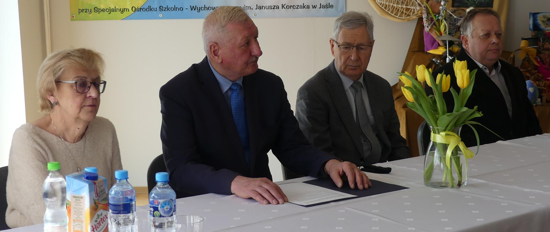 Oficjalne przekazanie do użytku wyremontowanych pomieszczeń w budynku Warsztatu Terapii Zajęciowej w Jaśle