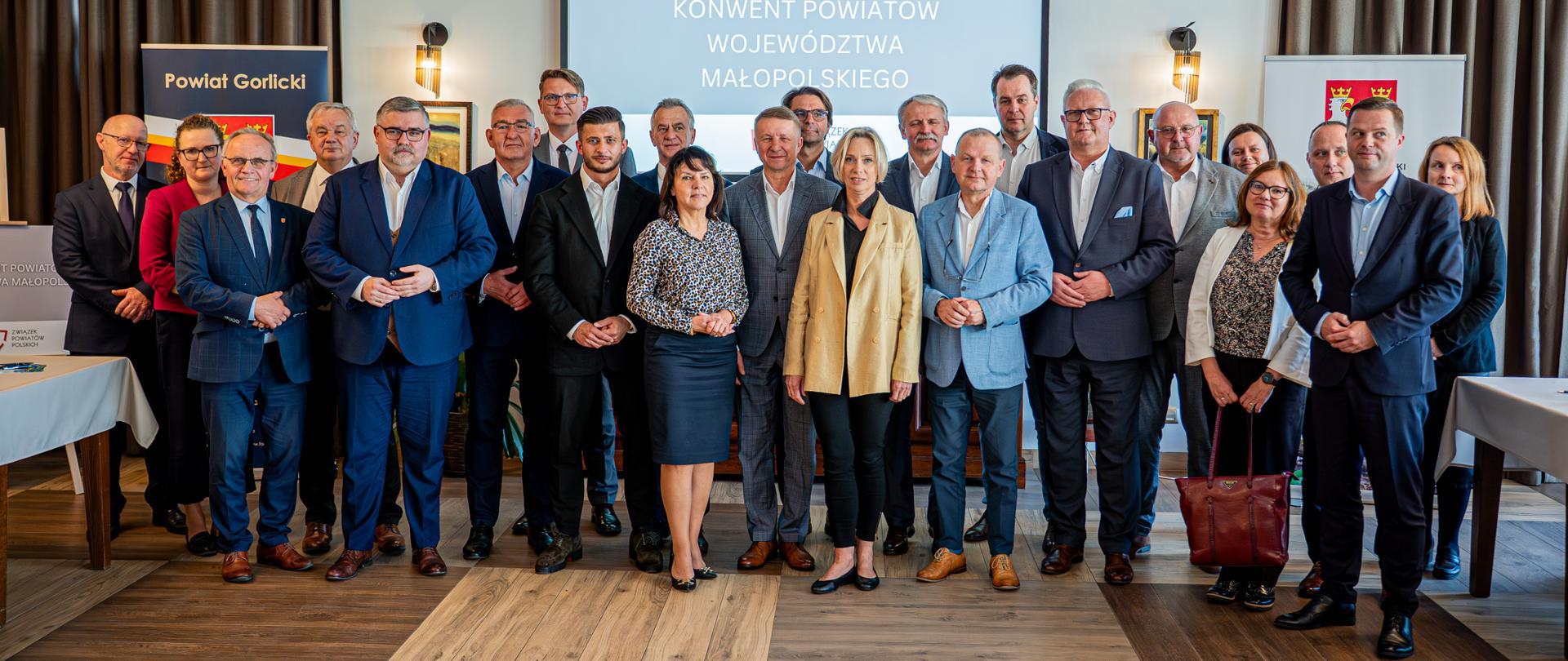 zdjęcie grupowe