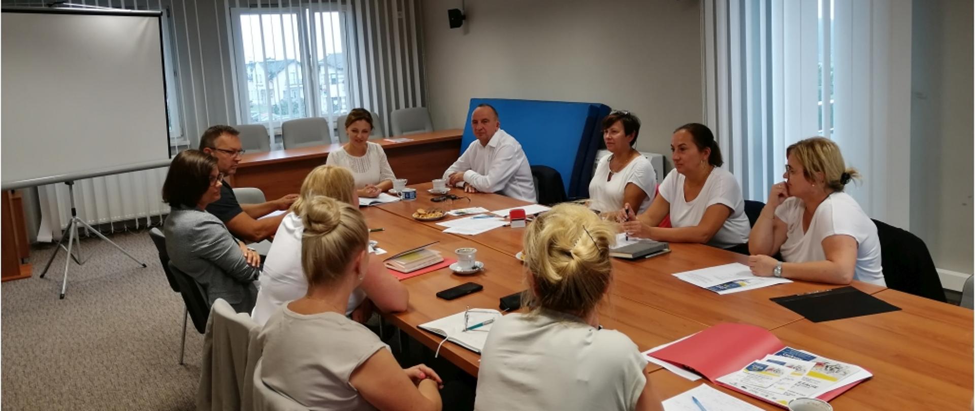 na zdjęciu uczestnicy spotkania 