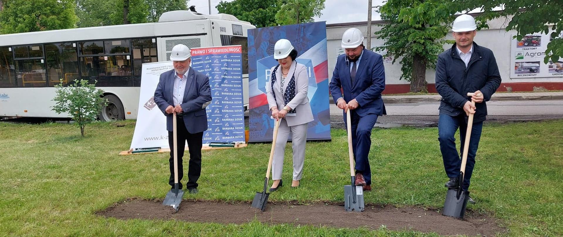 Symboliczne wbicie łopaty