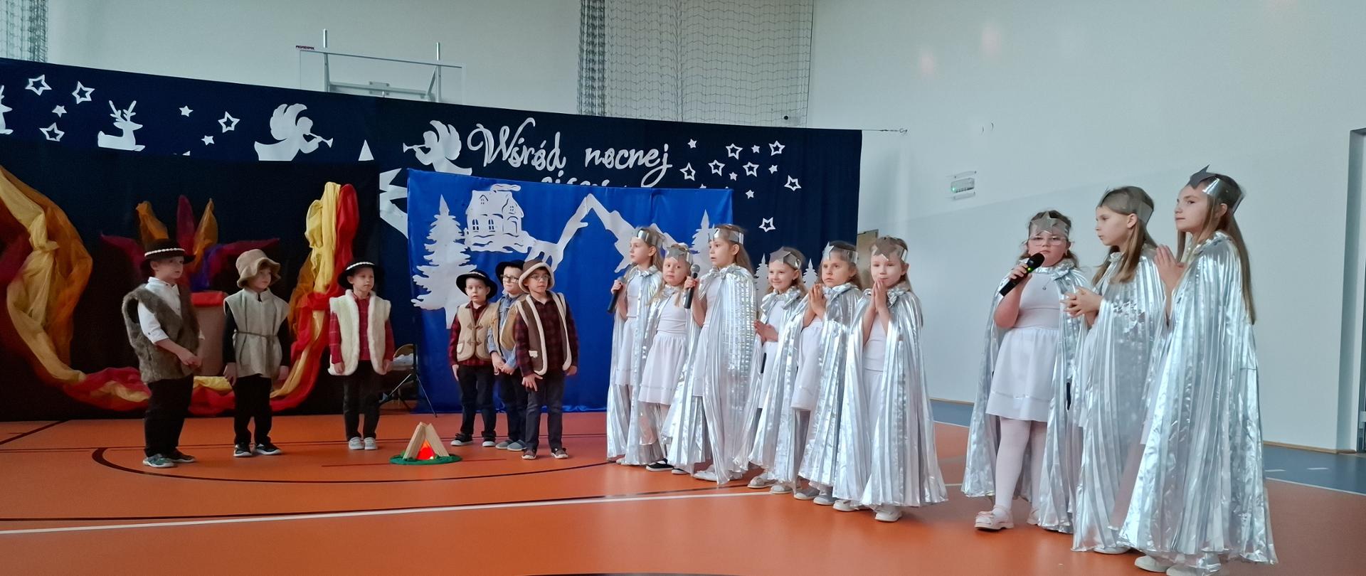Scenka z aniołami i pastuszkami