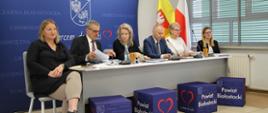 Sesja Rady Powiatu Białostockiego - dyrektorzy jednostek i wydziałów