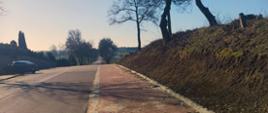 Na zdjęciu nowy powiększony parking przy cmentarzu w Krzynowłodze Małej.